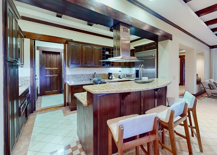 Hacienda Pinilla Villa: Lap Pool, Near Beaches Tamarindo